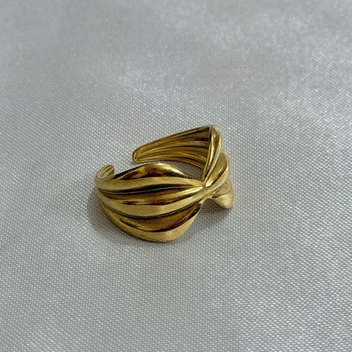 Crown Ring G.