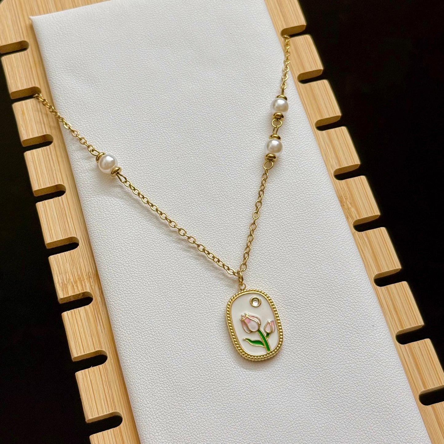 Tulia Pendant