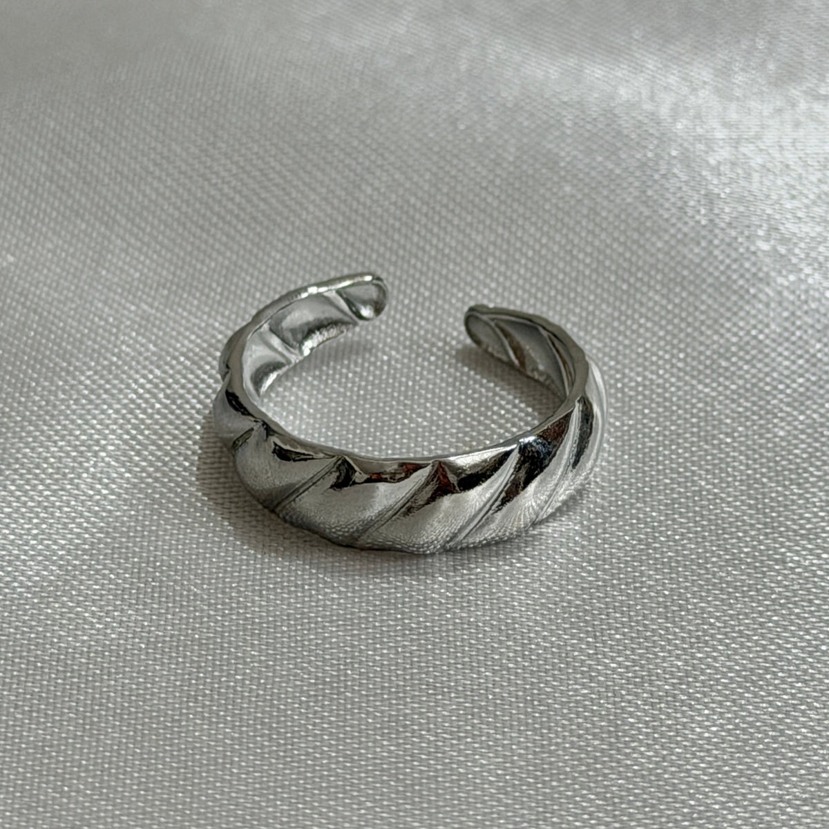 Croissant Ring S.