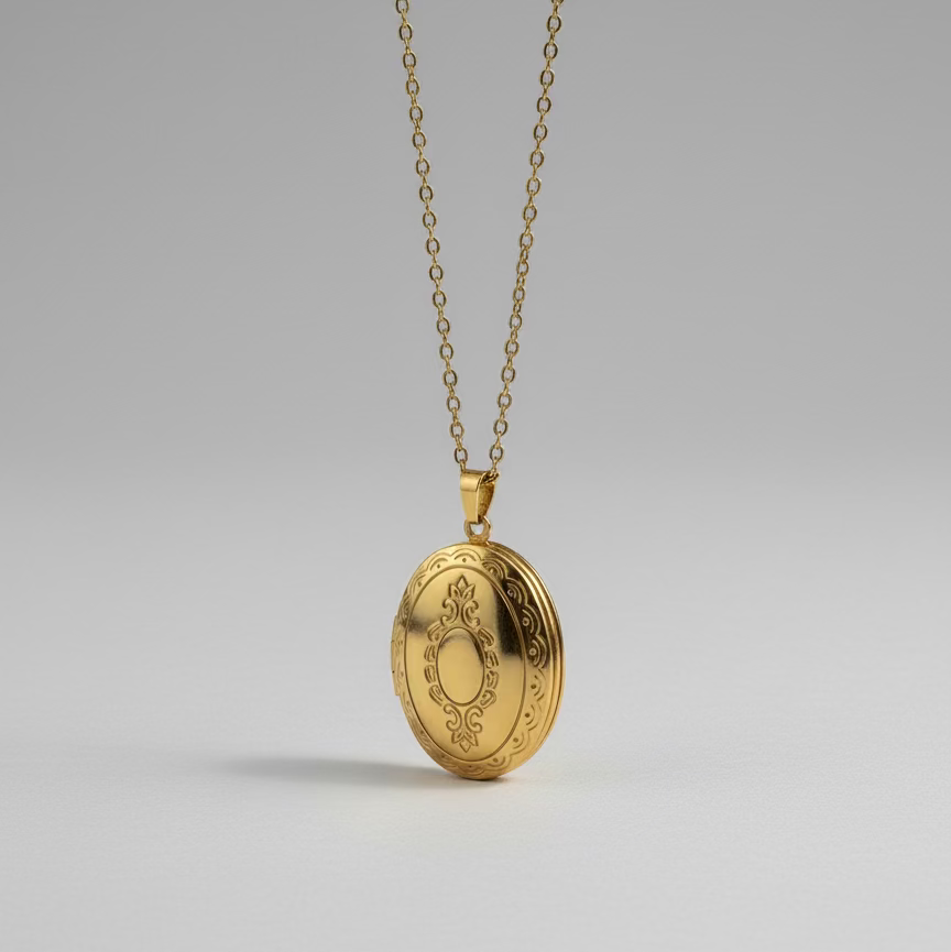 Oval Photo-Frame Pendant