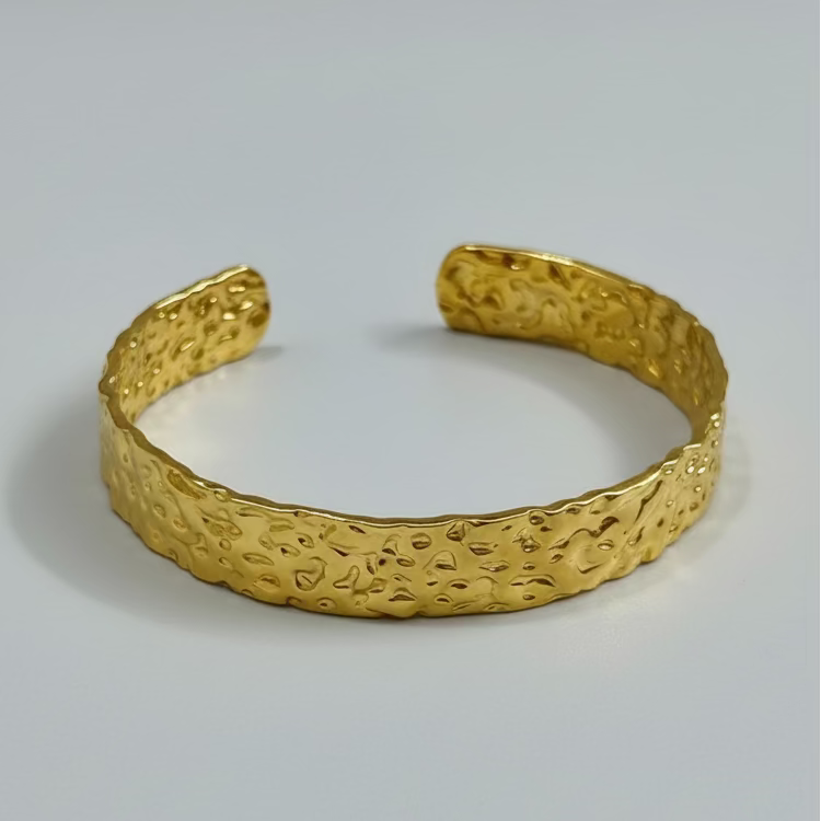 Solene Cuff