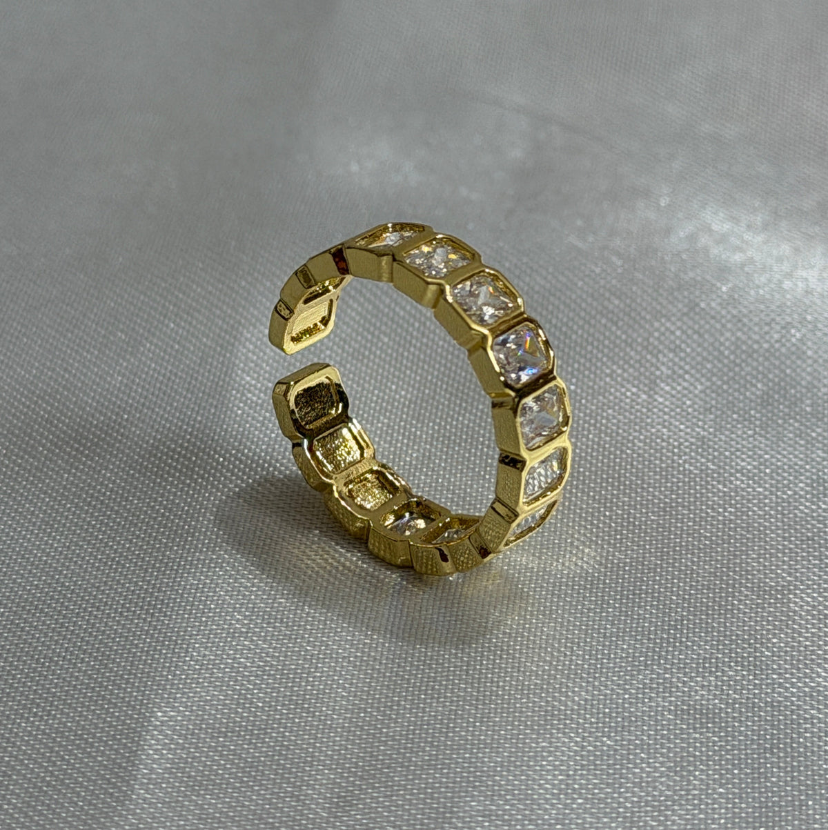 Iris Ring-Clear Stone