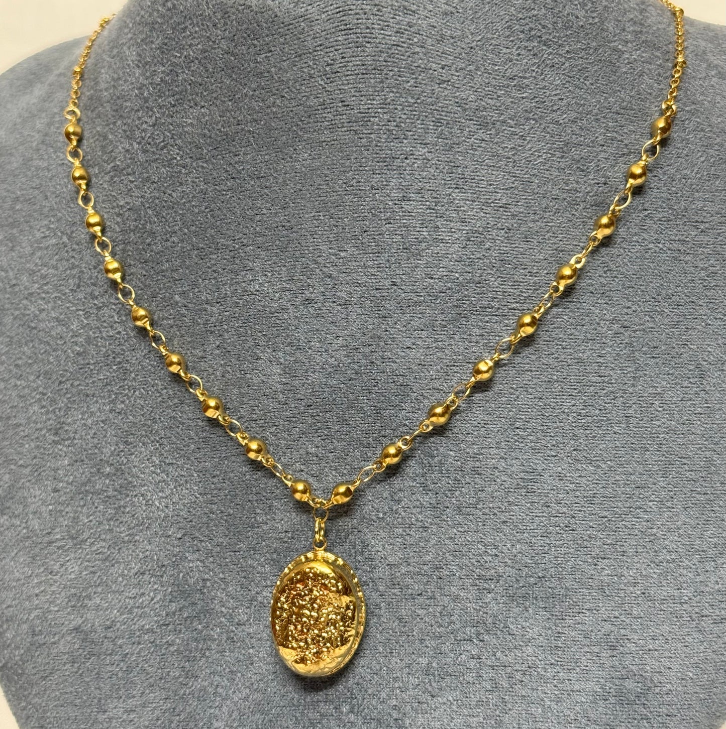 Vintage Cameo Necklace