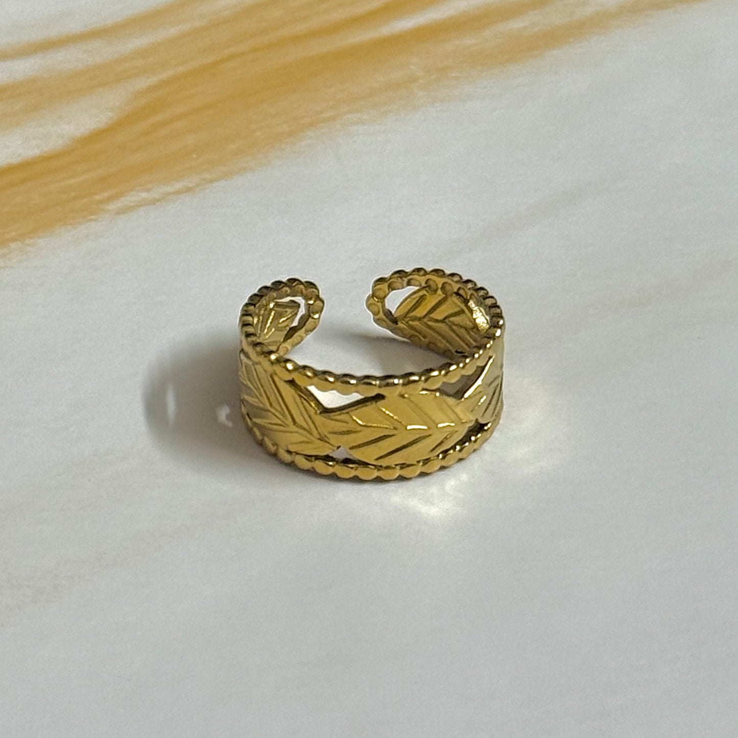 Garland Ring