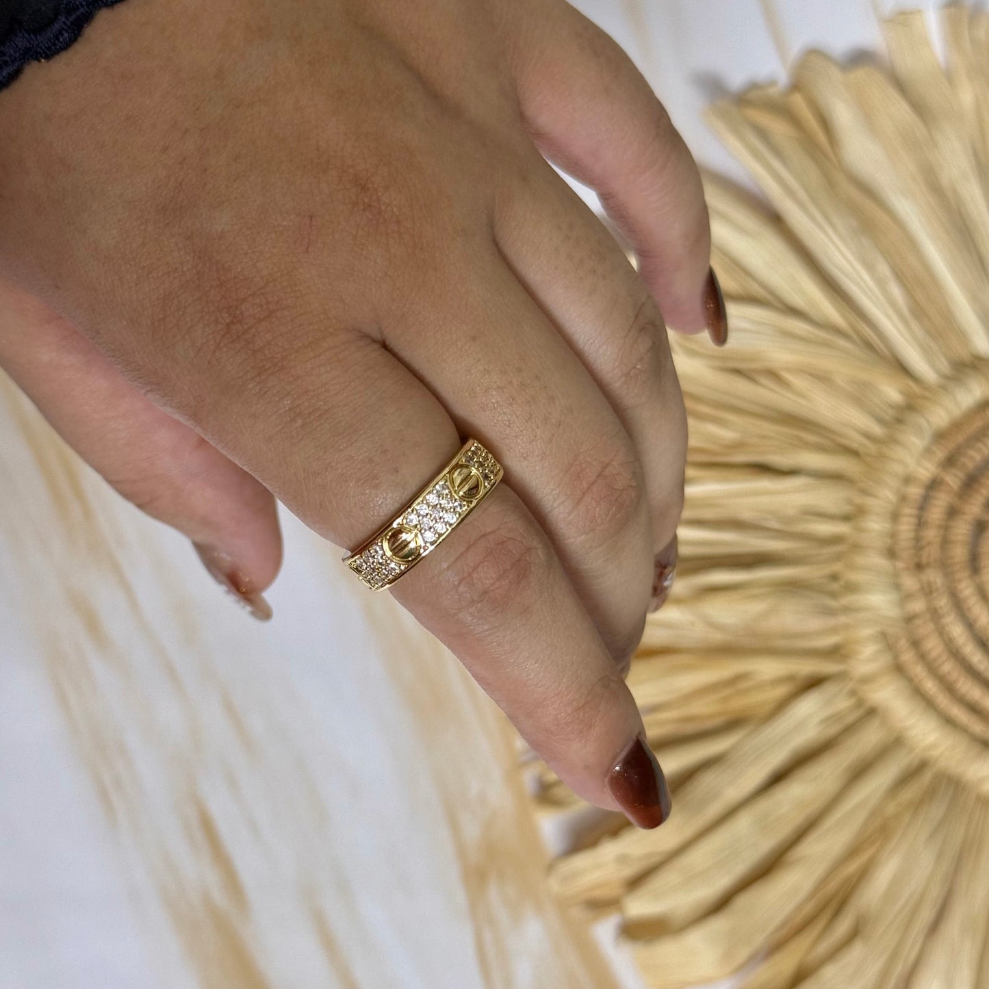 Bolt Band Ring