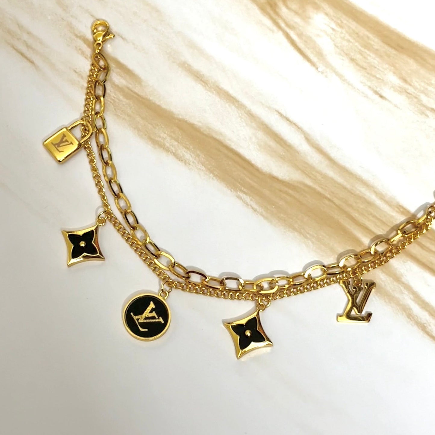 Clover & Key Bracelet (Black)