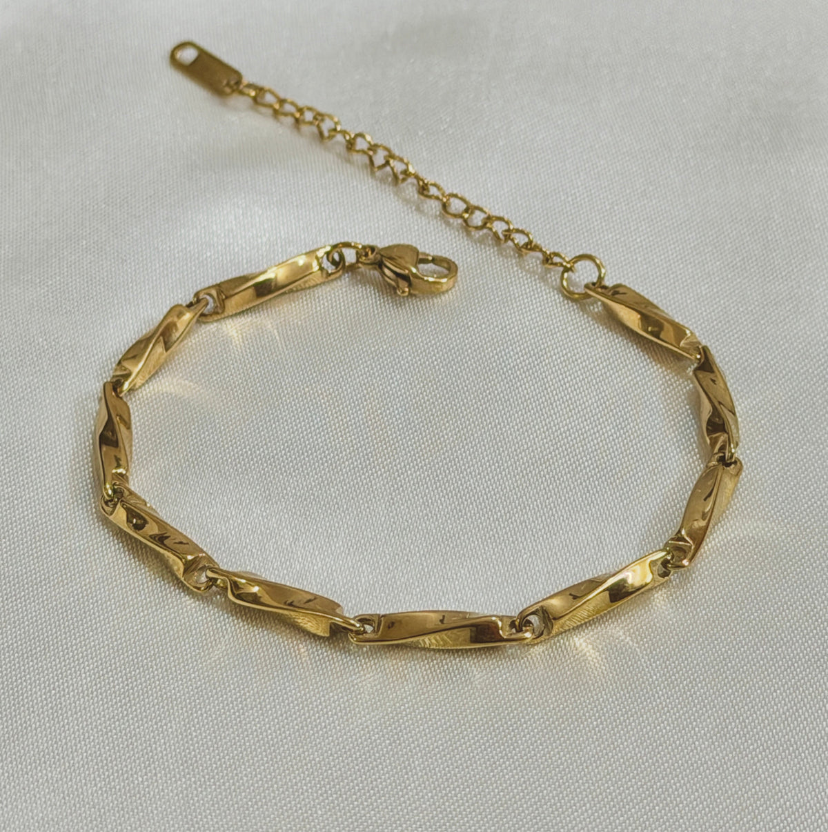 Twisted Bar Bracelet