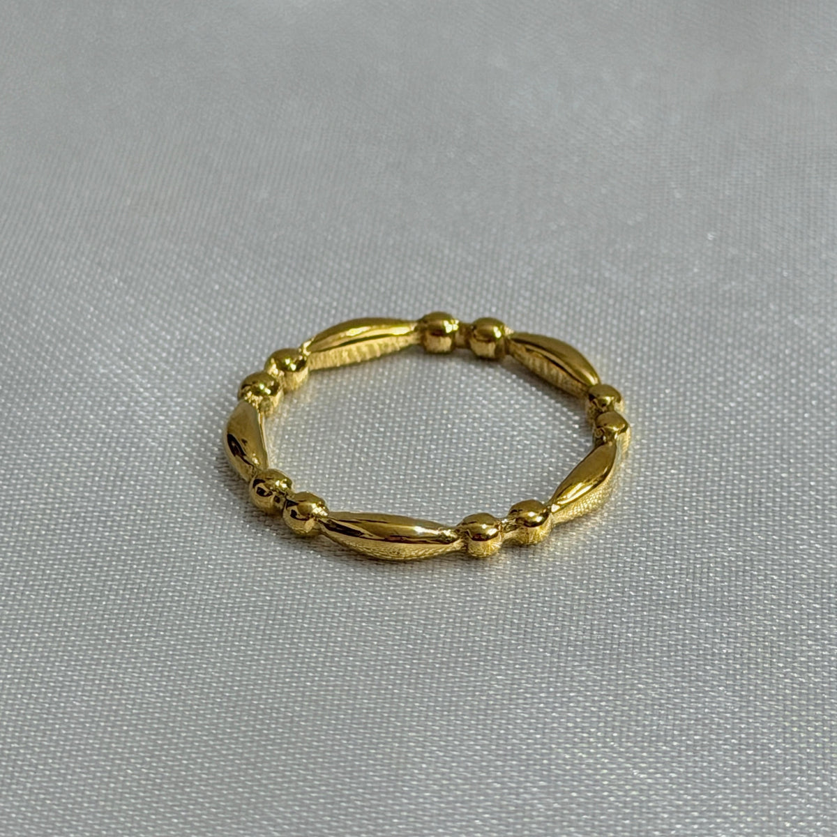 Pebble Ring G.