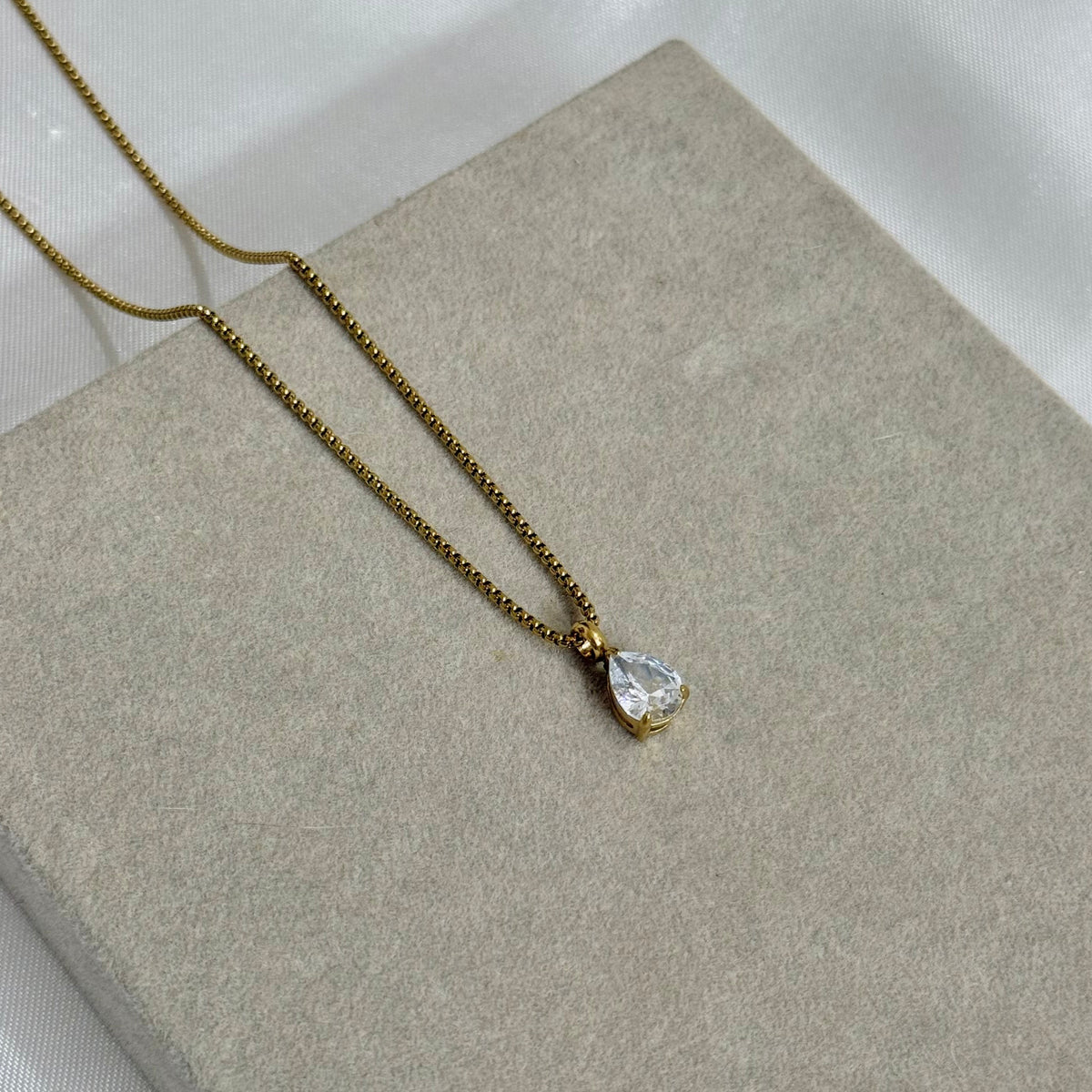 Classic TearDrop Pendant