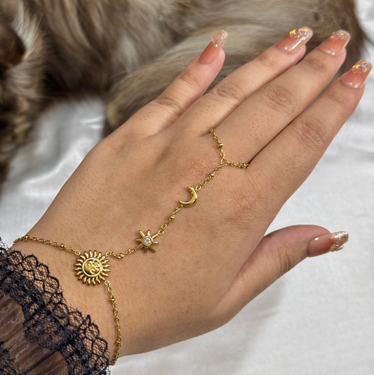 Skyline Hand-Chain