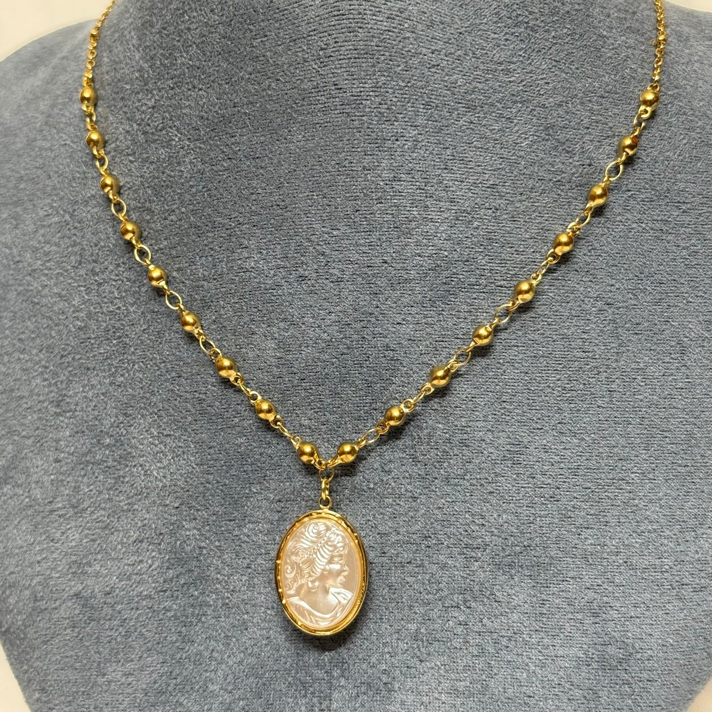 Vintage Cameo Necklace
