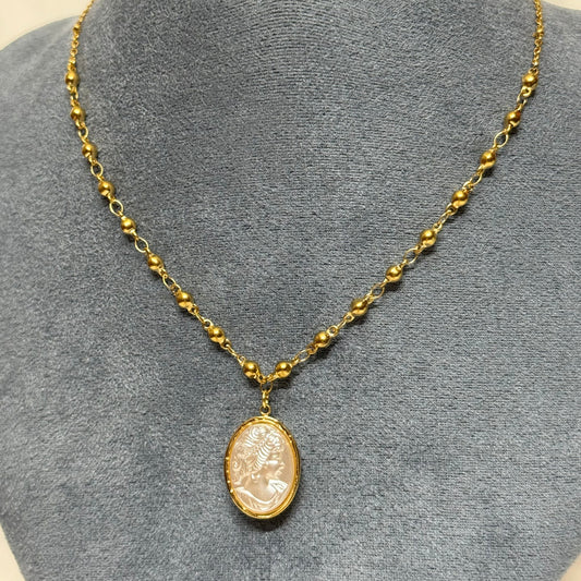 Vintage Cameo Necklace