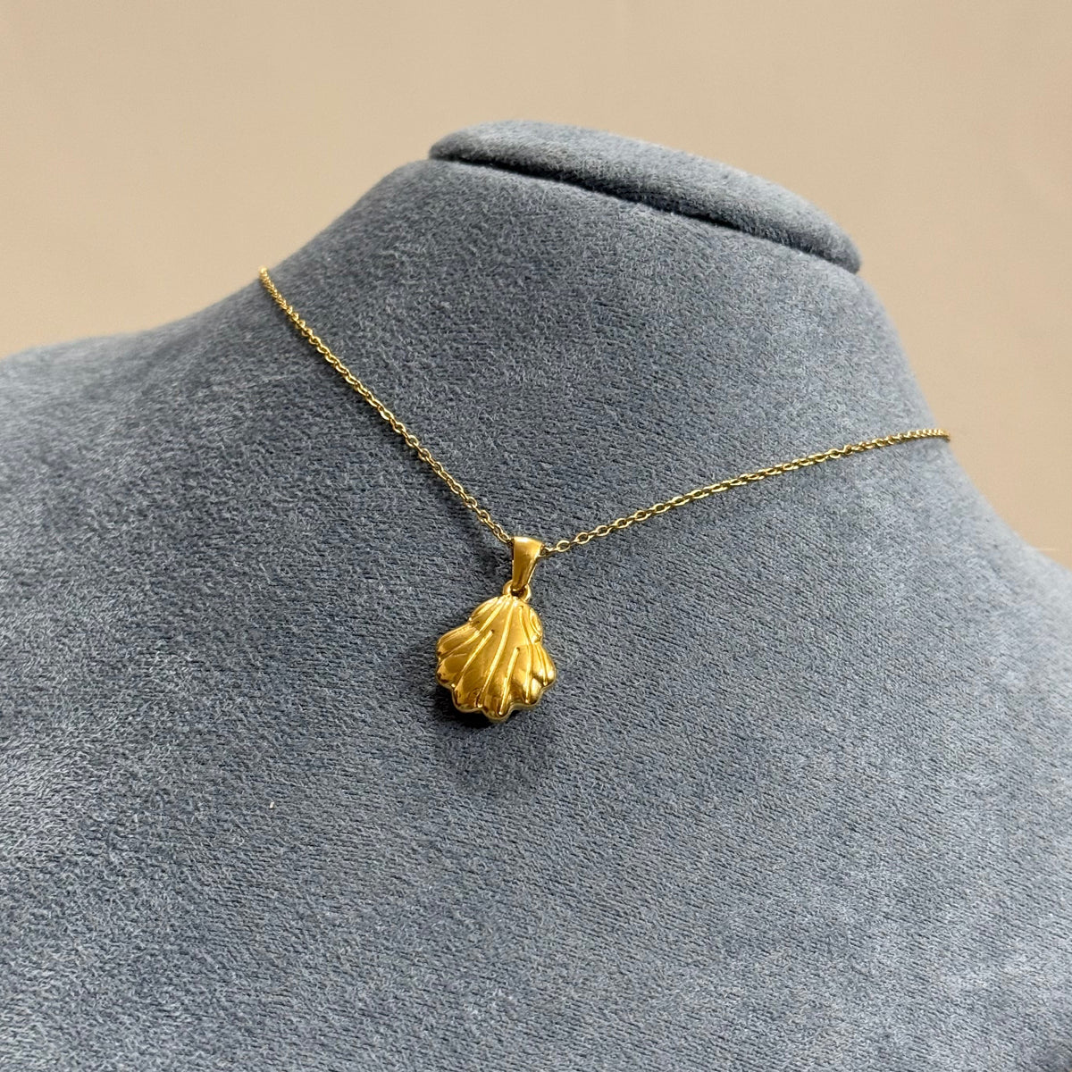 Scallop Pendant