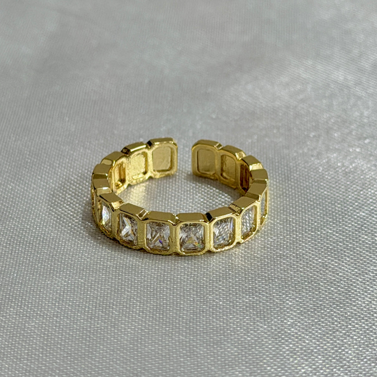 Iris Ring-Clear Stone