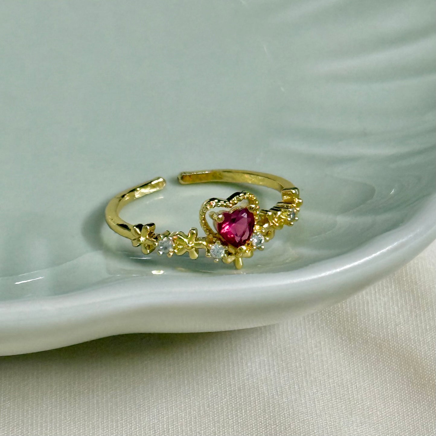 Blossom heart Ring