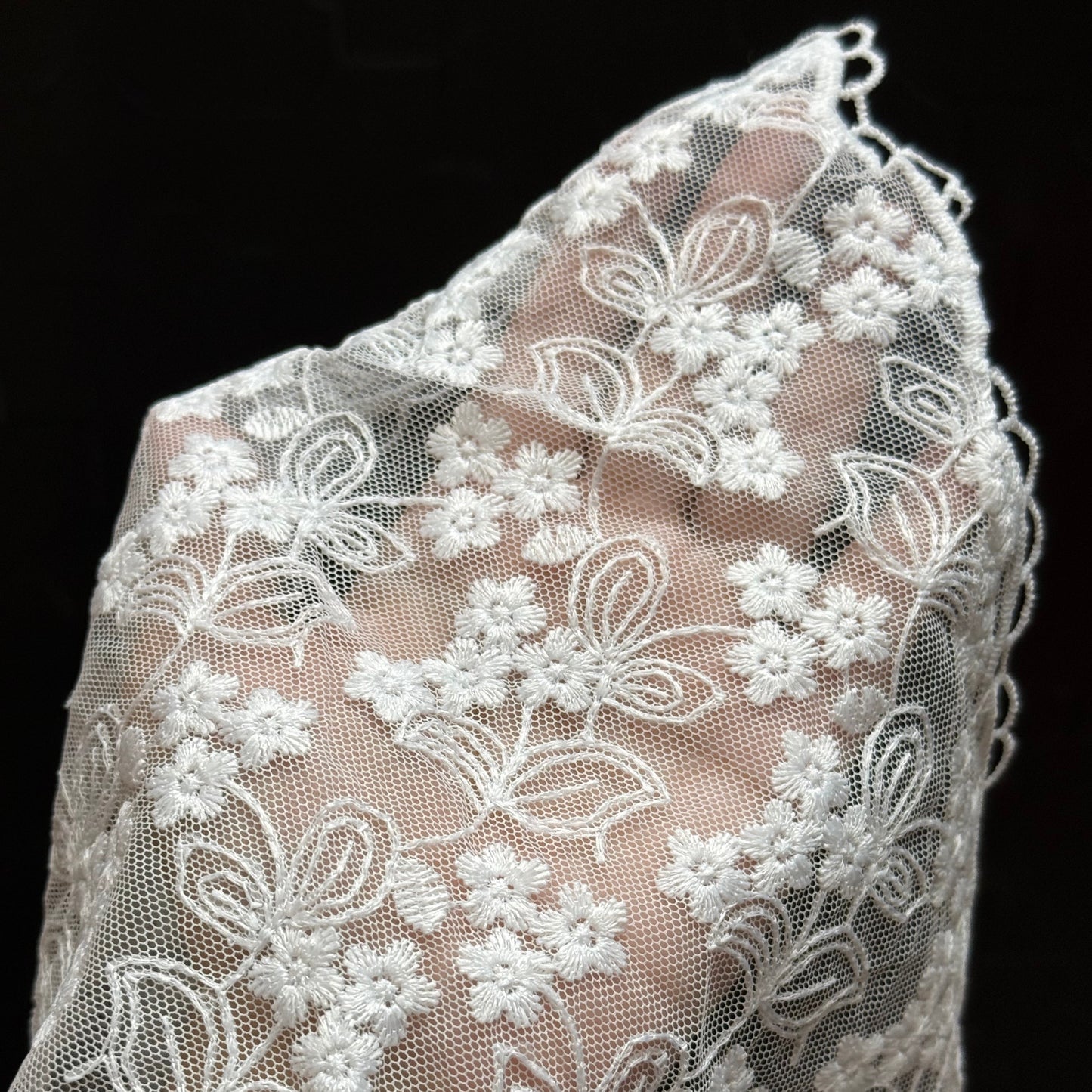 Scalloped Bandana/Headscarf