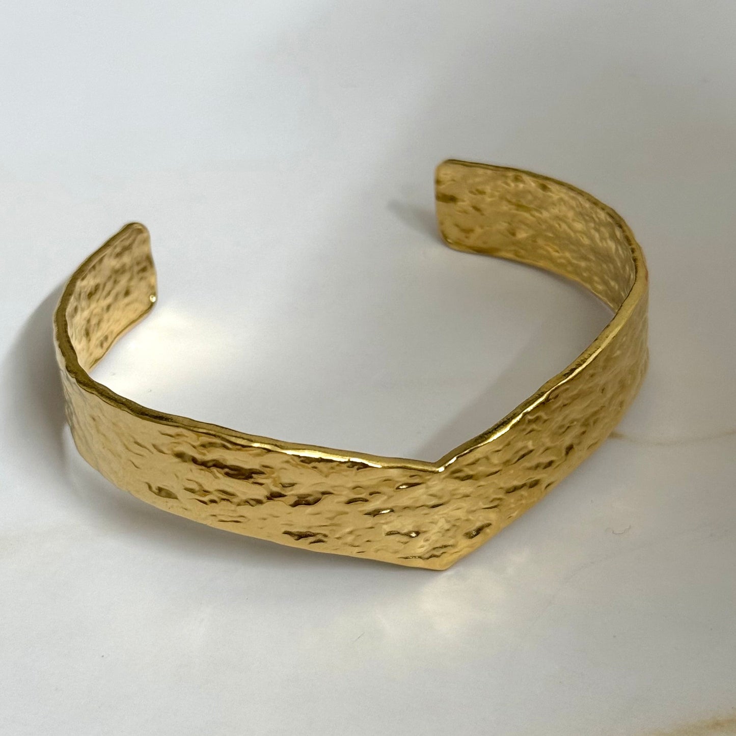 V-Band Cuff