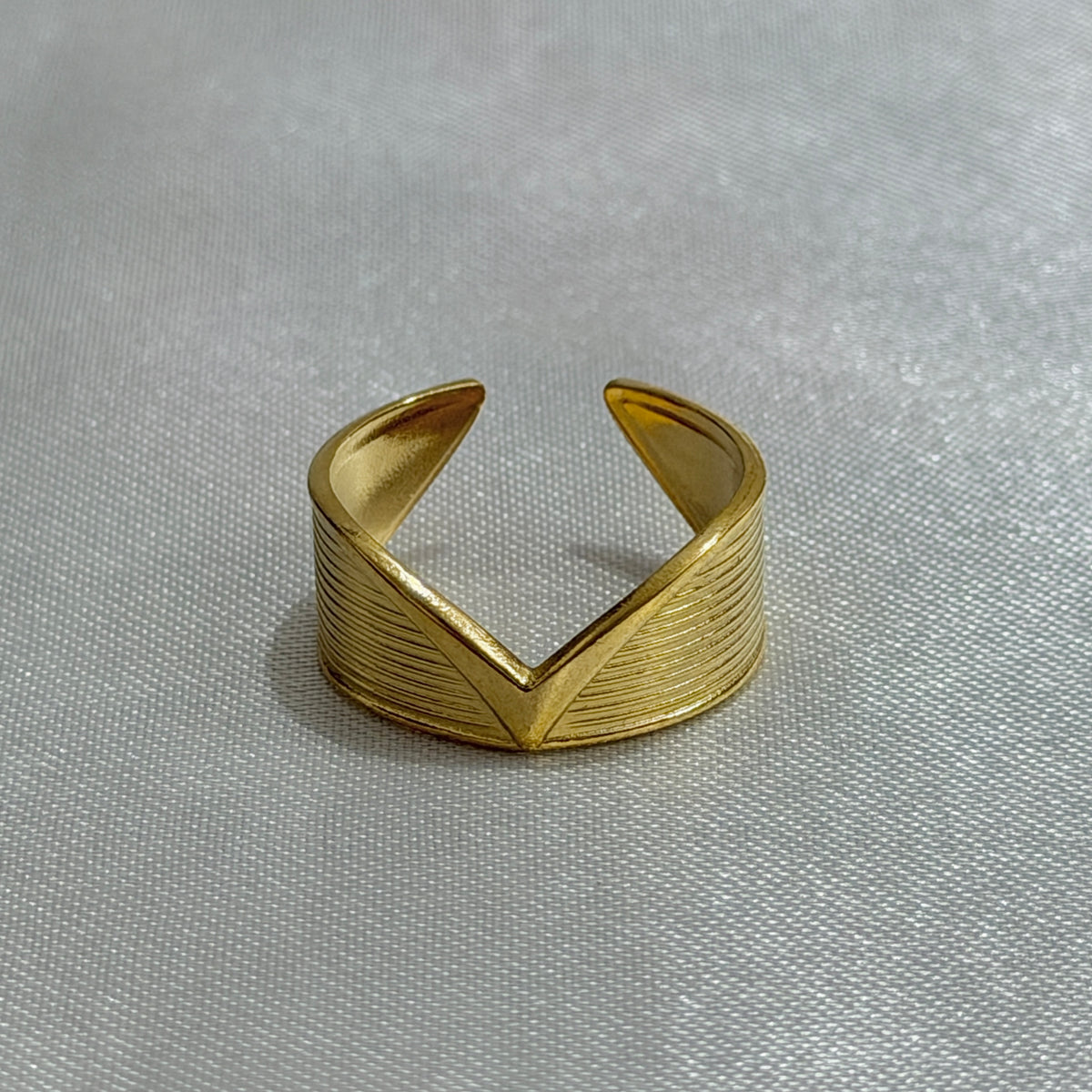 V Bang Ring G.