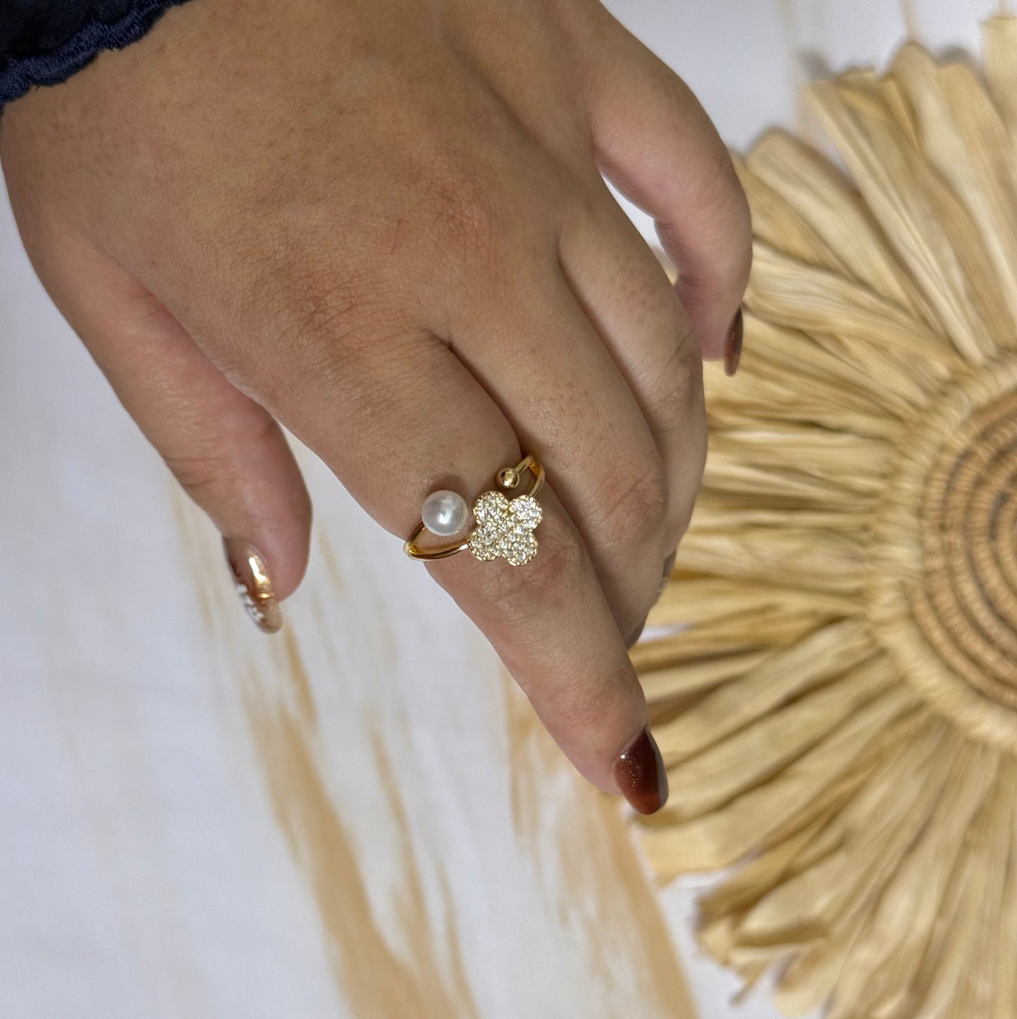 Clover Ring