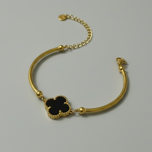 Dainty Black Clover Bracelet