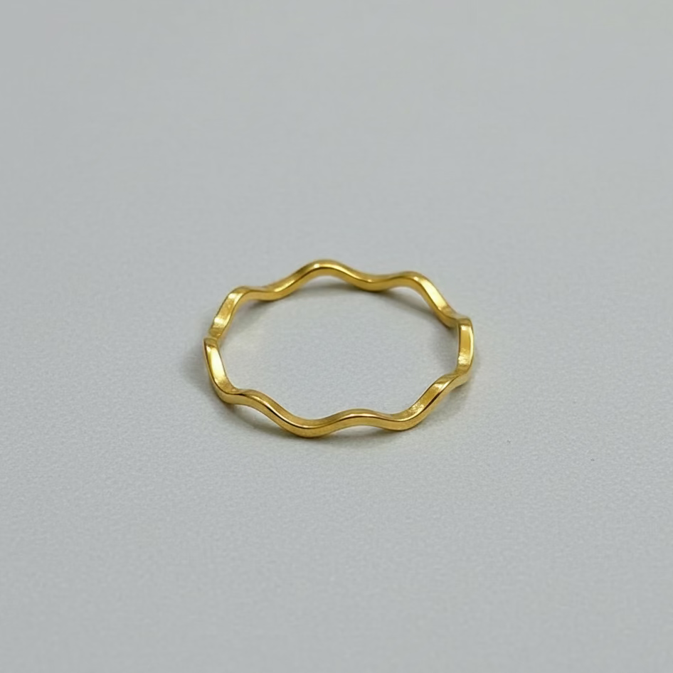 Thin Wavy Ring