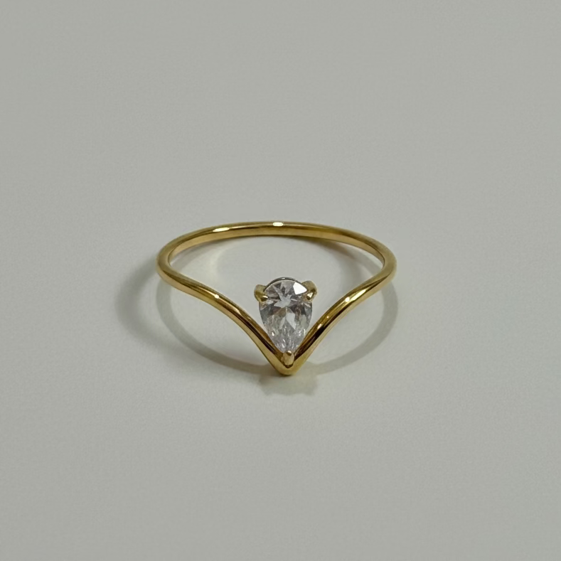 Pretty-Drop Ring