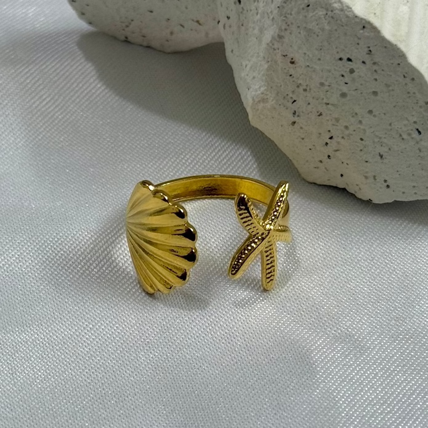 Starfish-Shell Ring