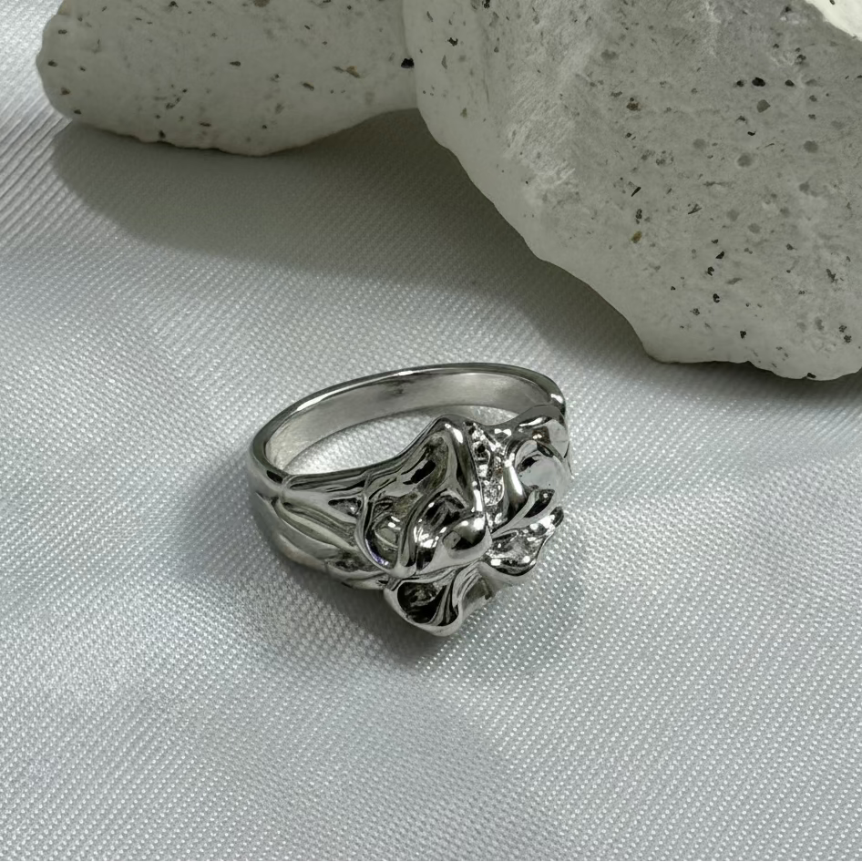 Sculpt Ring