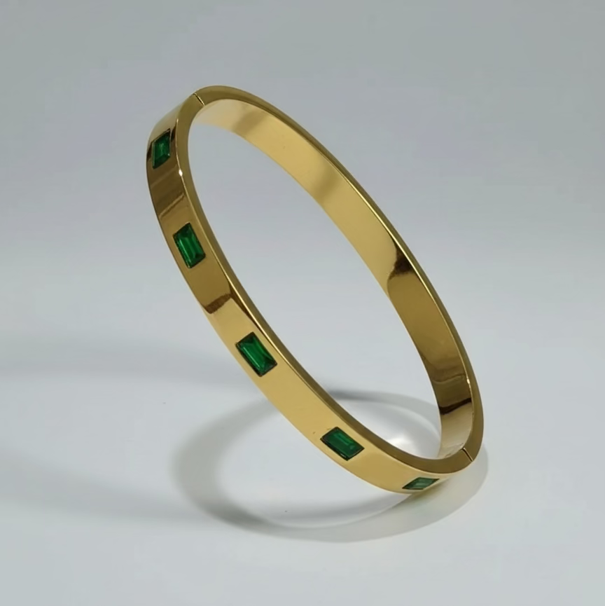 Green Stone Gold Hinge Bangle (6 CM)