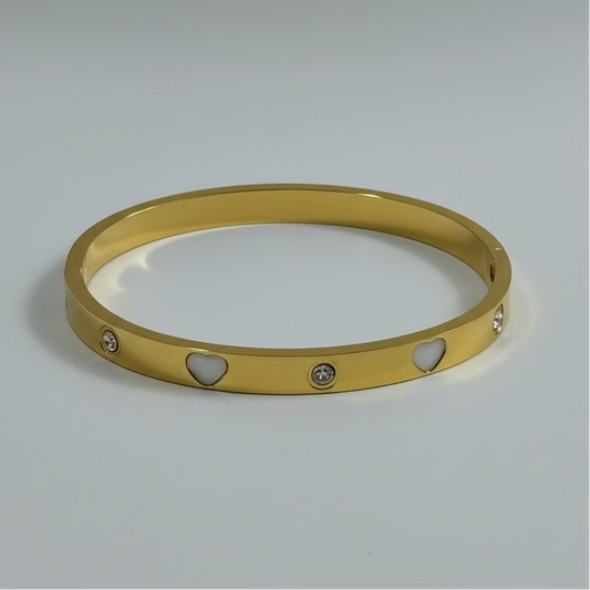 White Heart Pave Bangle (6 CM)