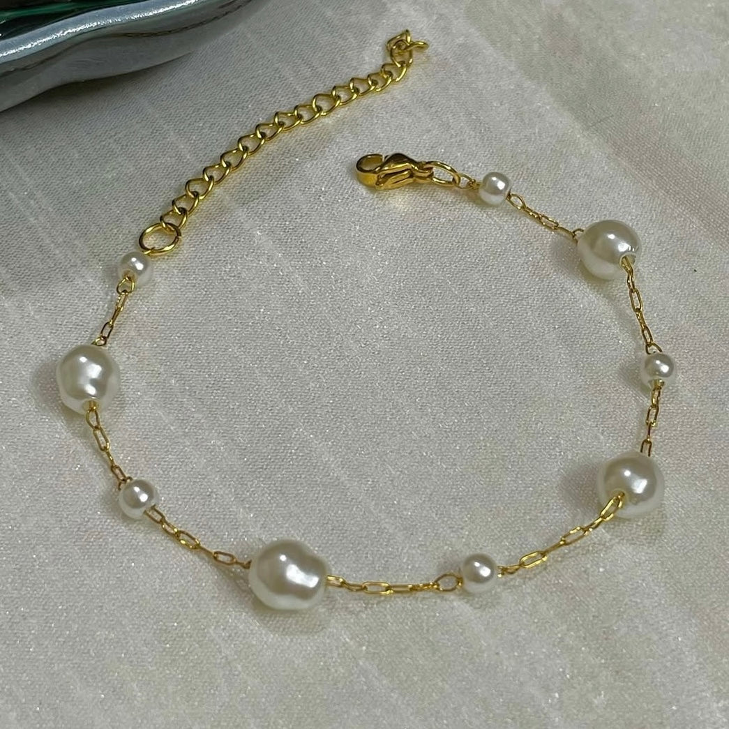 Simulated Pearl Bracelet