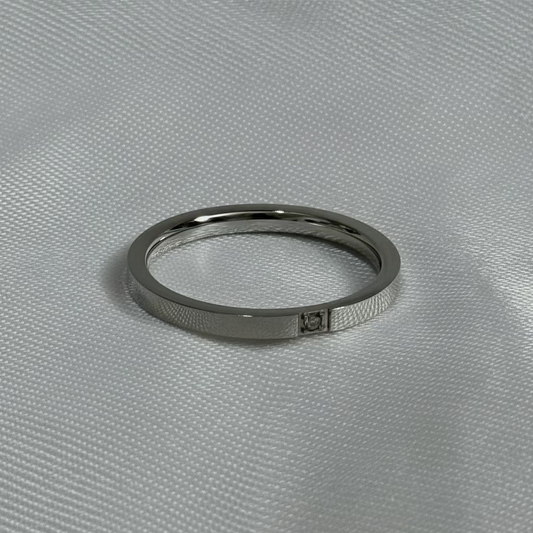 Thin Solitaire Ring S.