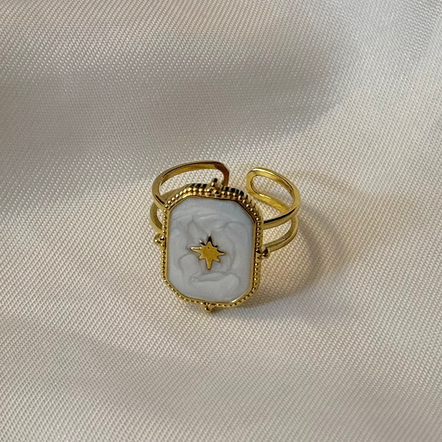 Enamel Mist Ring