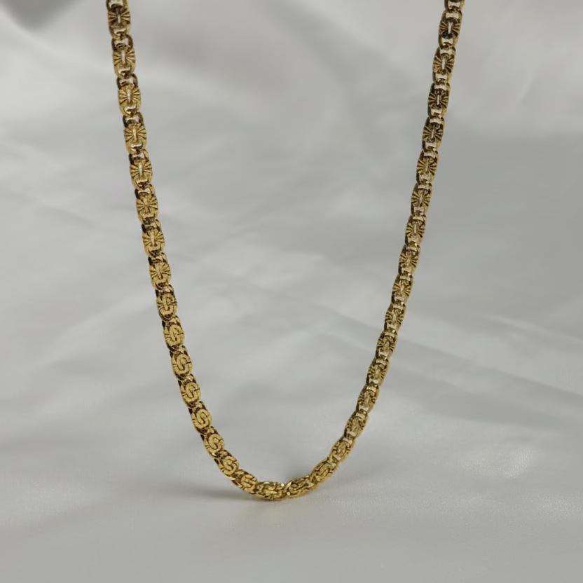 Embossed Chain Necklace