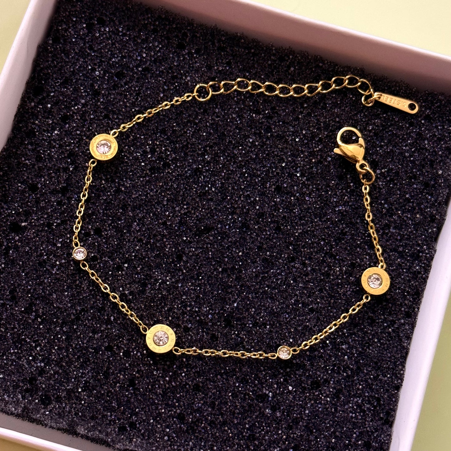 Dainty Zircon Bracelet