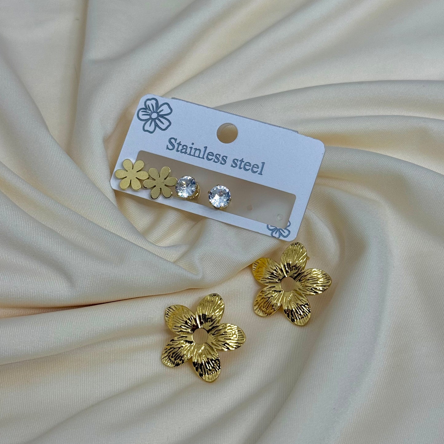 Mini Flower Stud Set