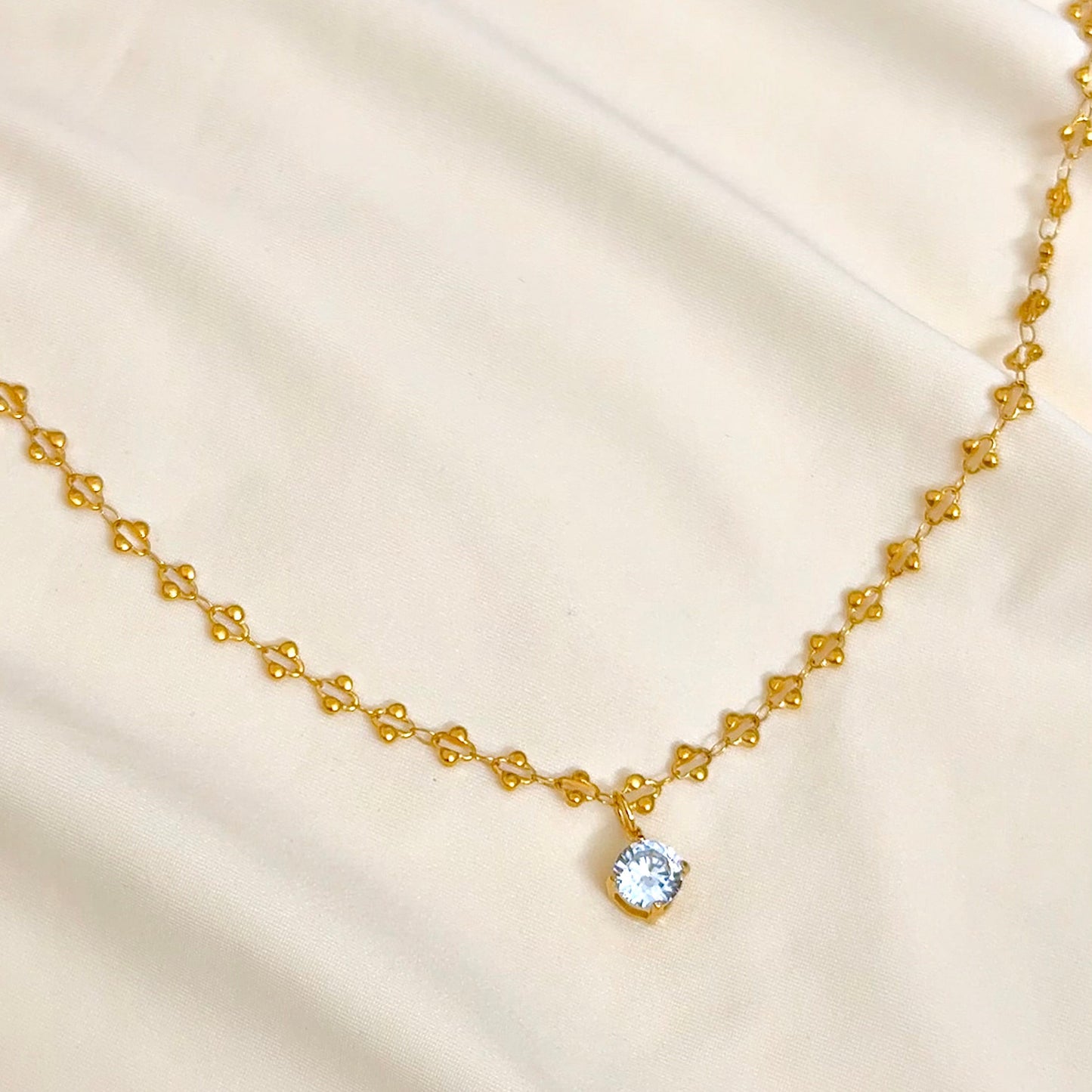 Luxe Solitaire Pendant